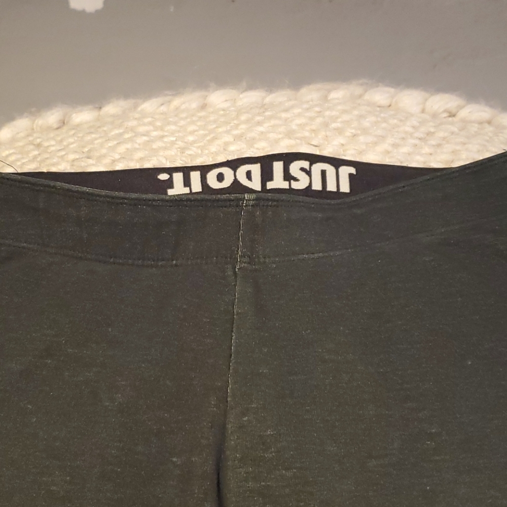 Nike Dark Green Workout Pants - size xs - Picture 3 of 6